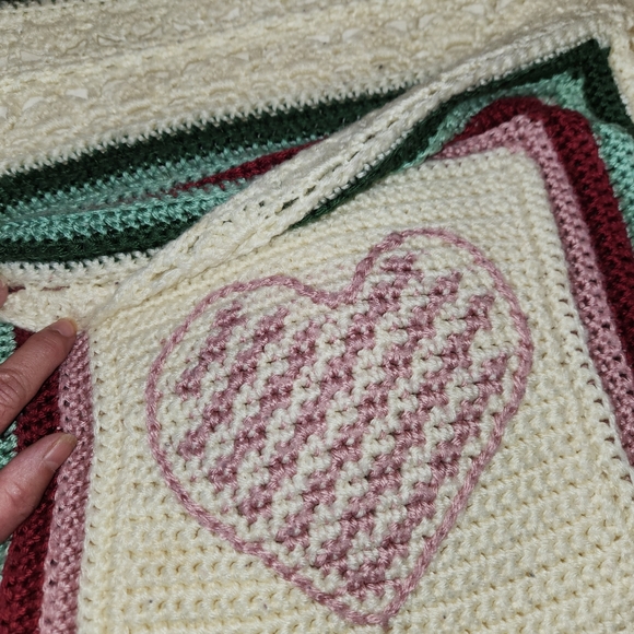 Handmade Crochet White & Pink Heart Afghan Blanket Throw 52" x 75" Yarn Estate - Picture 2 of 6